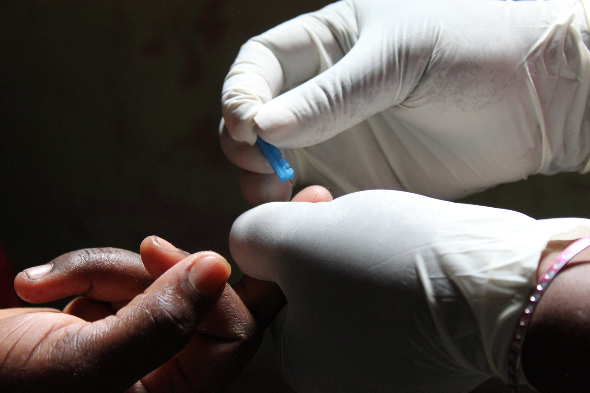 Blood sampling for HIV in Kenya
